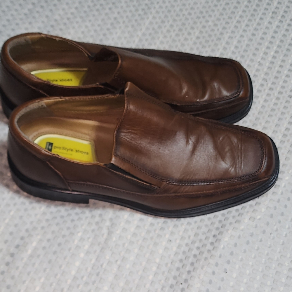 DOCKER GUC MENS SIZE 11M LEATHER SLIPON LOAFERS SHOES